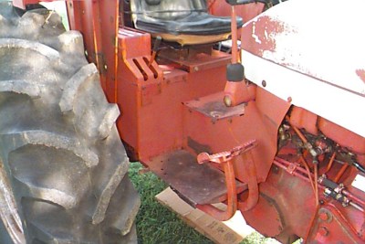 Right Operator Floor